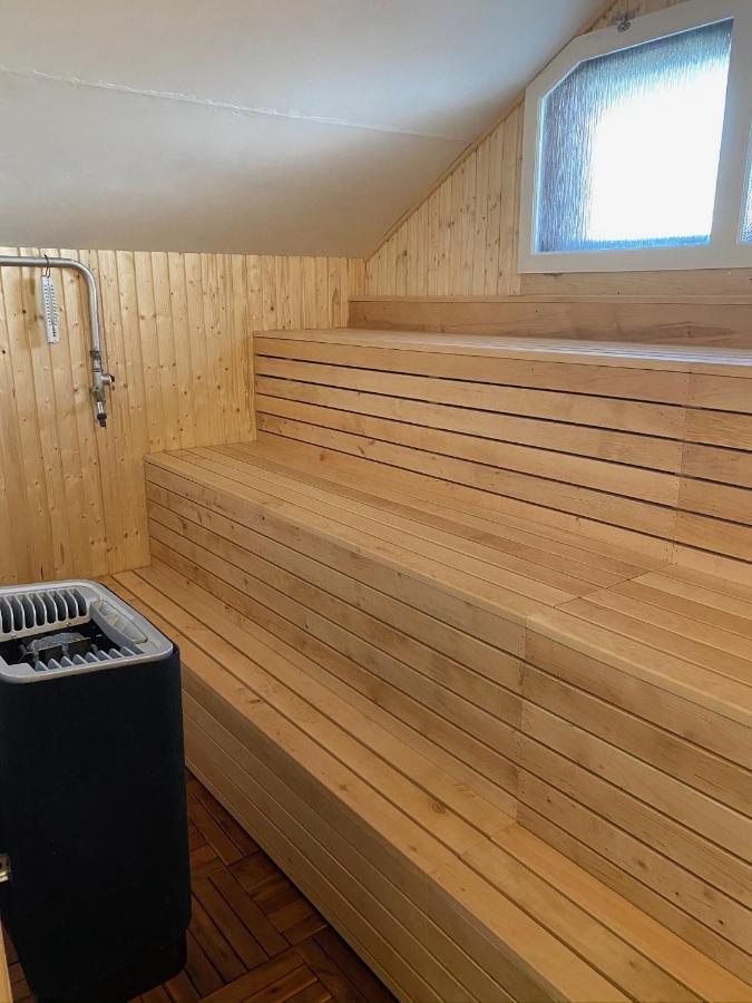 Albergue Kalvs Skolhus Exterior foto